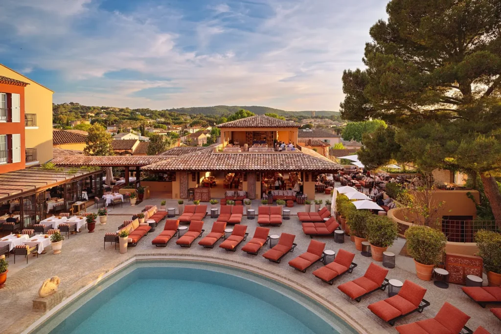 Hotel-Byblos_Saint-Tropez-©Stephan-Julliard-3-1-1920x1280 (1)